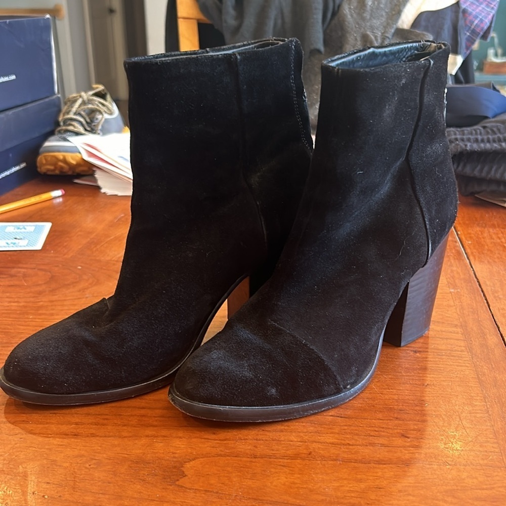 Rag & Bone black suede booties size 8.5 - Picture 3 of 10